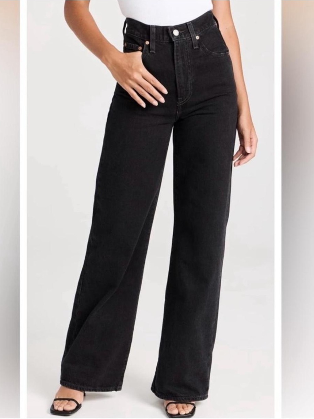 Levi's Women’s Wide Leg Ribcage Jeans